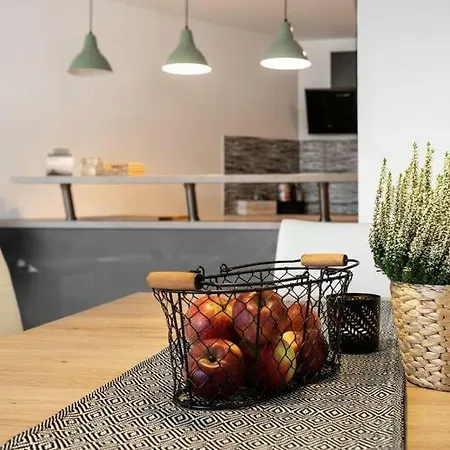 Old Town Luxury In Heart Of